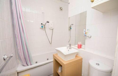 Tollcross Hotel | Edinburgh Central Lauriston Aparthotel