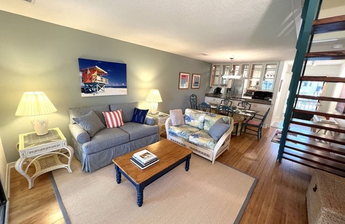 Edisto Island Condominio | Edisto Beach Peach!—beautiful renovated condo on golf course & close to beaches