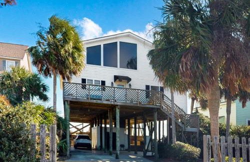 Folly Beach Casa | Editor's View