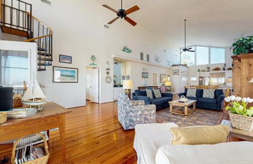 Folly Beach Casa | Editor's View