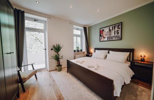 Altendorf Apartamento | EDLER WOHNRAUM Luxuriöse 2 SZ mit Balkon, Kaffeevollautomat, Klima & Lift