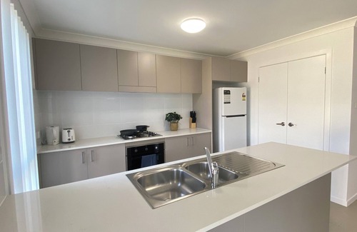 Edmondson Park Casa | Edmondson Park 4BrHouse /Parking/Ed Square