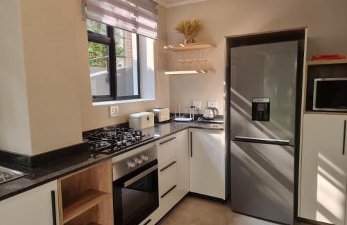 Waterkloof Apartamento | Edward suites ,Apartment 2