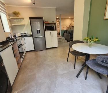 Waterkloof Apartamento | Edward suites ,Apartment 2