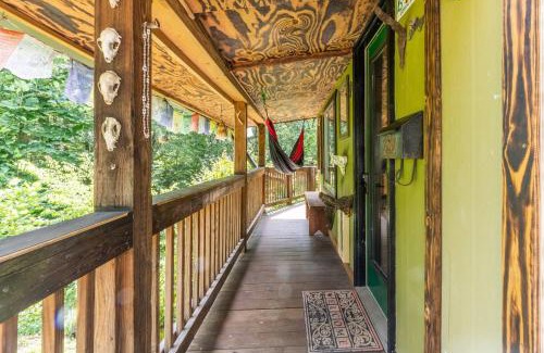 Woodstock Casa | Edward - The Hut