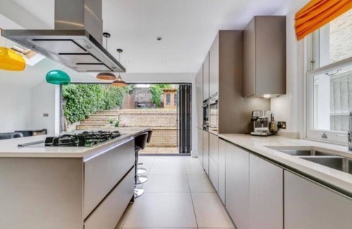 Turnham Green Casa | Edwardian House close to River Thames and Kew Gardens