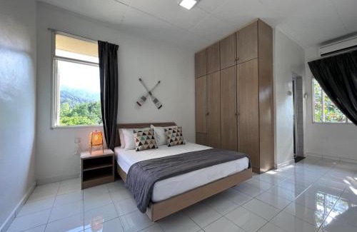 Batu Ferringhi Apartamento | EE's Beach House - Homestay 3 min walk to beach