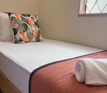Batu Ferringhi Apartamento | EE's Summer House - Homestay 3 min walk to beach