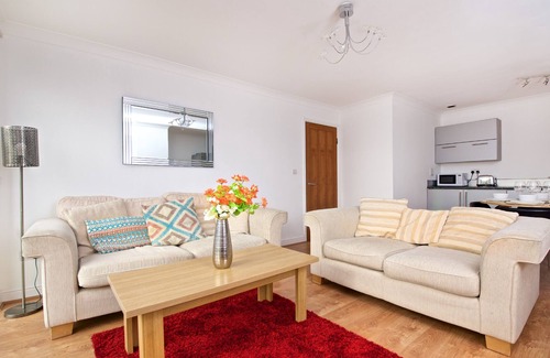 Speke Apartamento | Apartamento-Ejecutivo-Baño con ducha-Vista al Jardín-Close to John Airport