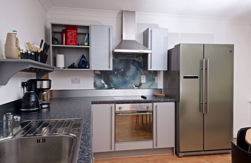 Speke Apartamento | Apartamento-Ejecutivo-Baño con ducha-Vista al Jardín-Close to John Airport
