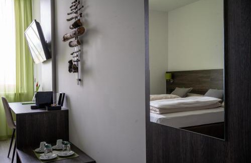 Graz-Straßgang Hotel | eee Hotel Graz