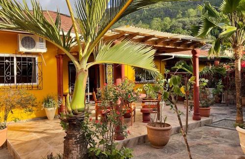 Zig Zag Ward Apartamento | Effie Mountain View Gecko Villa