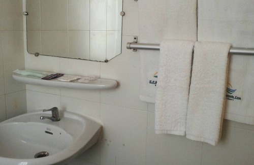 Ngwe Saung Hotel | EFR Seconda Casa Beach Resort