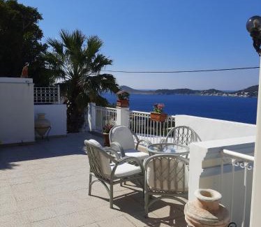 Massouri Apartamento | Eftychias residence