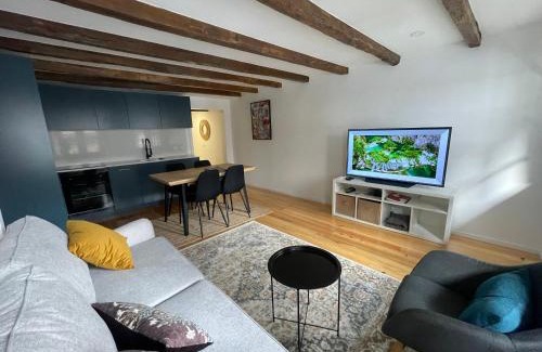 Old Town Apartamento | Egas Duplex Historic Centre