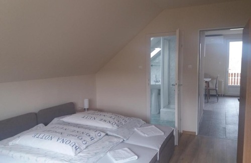 Egervar Apartamento | Egervári Béres Vendégház-Tetőtéri apartman
