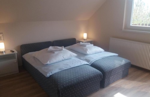 Egervar Apartamento | Egervári Béres Vendégház-Tetőtéri apartman