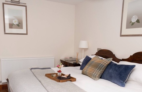 Stockbridge Cabaña | EGREMONT RUSSET, THE APPLE ROOMS, pet friendly in Stockbridge