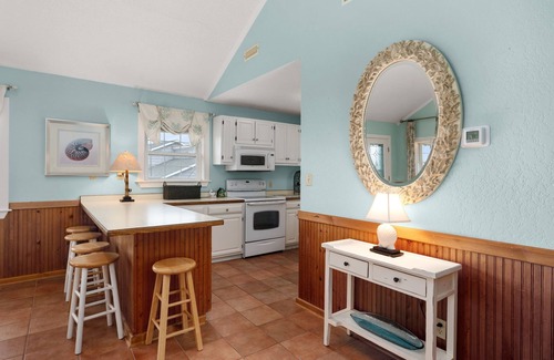 Duck Casa | "Ehh, What's up, Duck": Private Pool, Dog-Friendly, Short Walk to Beach Access