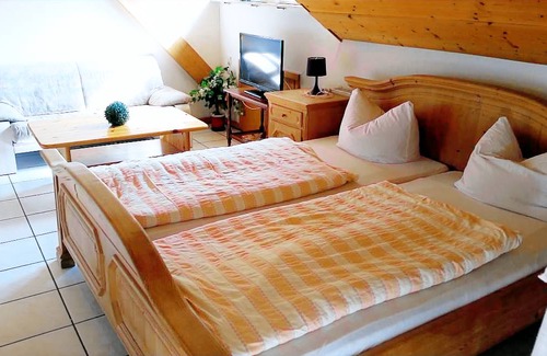 Bad Peterstal-Griesbach Apartamento | Ehrenmättlehof: Ferienwohnung E10, 45qm, Wohn-/Schlafbereich, max. 3 Personen