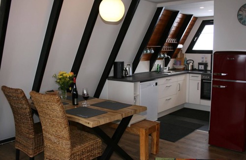 Dockweiler Casa | Eifelferienhaus Wald- und Wiesenblick - 4-bett-ferienhaus Dusche/wc, 2 Schlafräume
