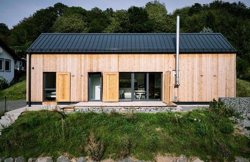 Immerath Casa | eifelhausaufzeit-Vulkaneifel-Architekten-Chalet mit Sauna im Vulkankrater