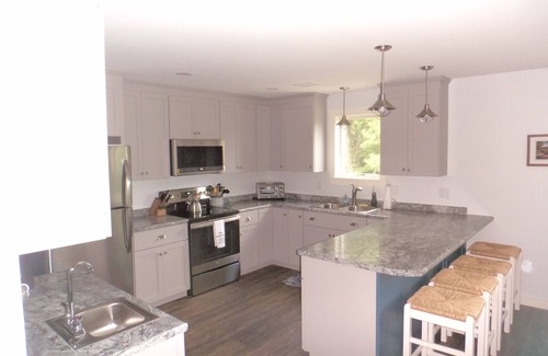 Sunday River Area Apartamento | Eight minutes to Sunday River! Two bdrm apartment. Ski, hike, bike & relax.