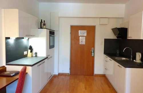 Nonntal Casa | Ein-zimmer-apartment mit Balkon - Via Roma, Hotel
