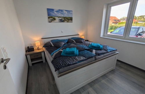 Schweiburg Apartamento | Eingerichtete Neubauwohnung in Schweiburg mit Nähe zum Jaderpark und Nordsee