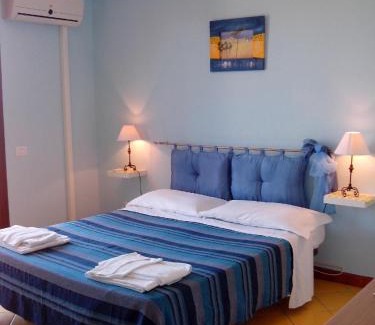 Santa Tecla Apartamento | Einzimmerwohnung Mit Terrasse