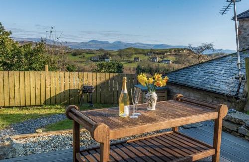 Pentrefelin Casa | Eisteddfa Country House Cottages