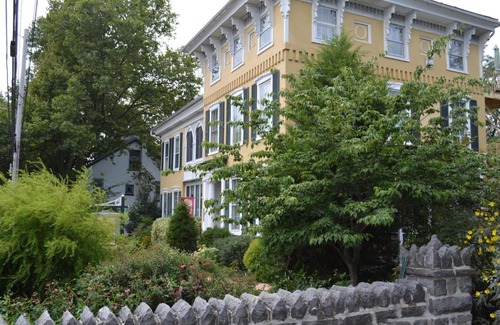 Neffsville Cama Y Desayuno | EJ Bowman House Bed & Breakfast