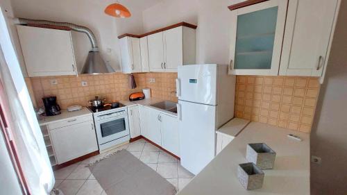 Vathy Apartamento | Ekati Apartment