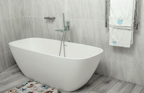 Central Region Hotel | Ekhaya Luxury Resort