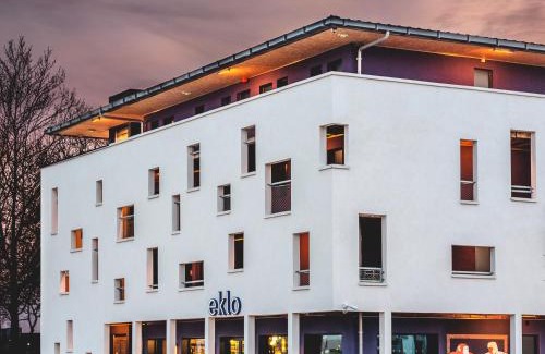Serris Hotel | Eklo Marne La Vallée