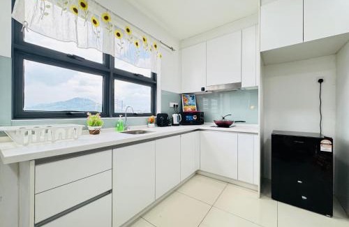 Taman Mutiara Apartamento | Eko Cheras Duplex by DeUrban