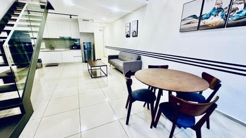 Taman Mutiara Apartamento | EkoCheras Suites, Kuala Lumpur 1-4 Pax