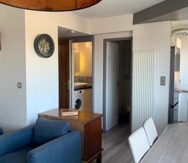 Billere Apartamento | Elégant appart avec balcon, Clim et garage
