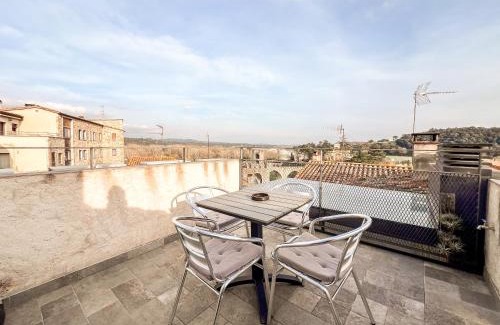 Besalú Apartamento | El Call, Àtic con vistas al puente de Besalú
