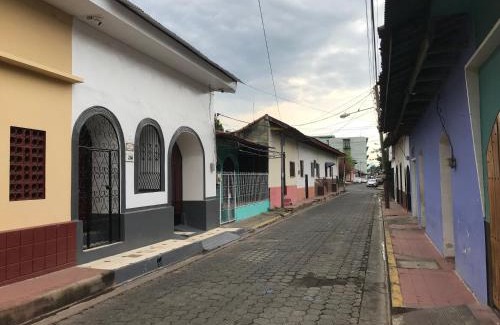 Leon Casa | El Callejon Guest House