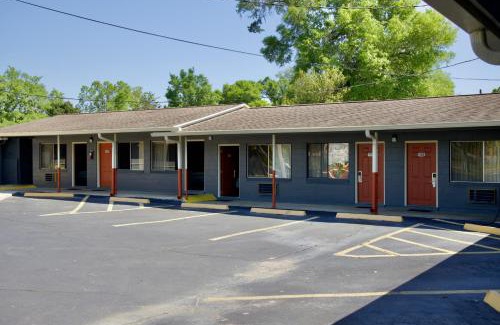 Tallahassee Hotel | El Camino Motel