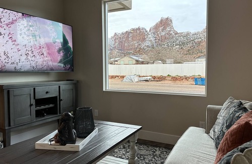 Hildale Otro | El Capitan, So Zion 4Bed, 3Bath, Hot Tub, Deck, Fire Pit