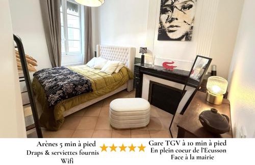 Nimes City Centre Apartamento | El Carmen 60m2 - Nîmes centre Gare TGV - Wifi