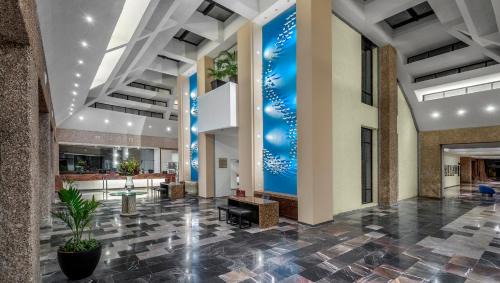 Zona Dorada Hotel | El Cid El Moro Beach