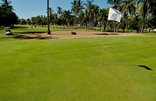 Zona Dorada Hotel | El Cid Granada Hotel & Country Club
