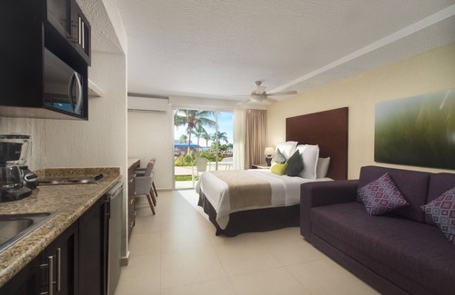 Cozumel Complejo | El Cid La Ceiba Beach