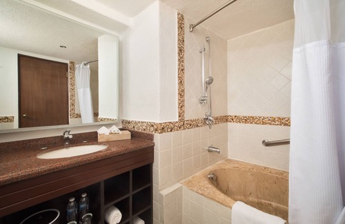 Cozumel Complejo | El Cid La Ceiba Beach