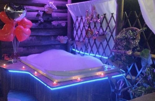 Villa Hermosa Cabina | El diamante Magic night cabaña con jacuzzi y chimenea en Sta elena