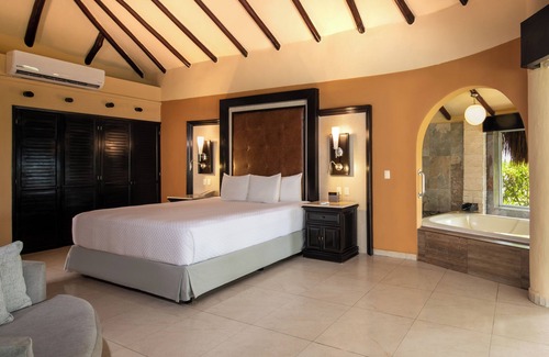 Villa Juarez Hotel | El Dorado Casitas Royale, Catamaran, Cenote, All & More Inclusive - Adults Only