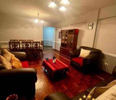 Cochabamba Apartamento | El Hogar - Sucursal Calle Julio Mendez y Obispo Anaya con Garaje cubierta